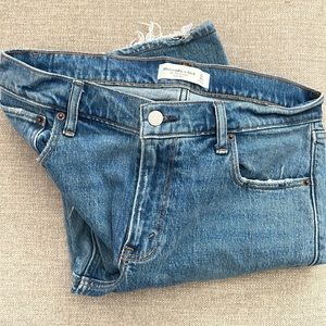 Abercrombie 90’s straight Jean